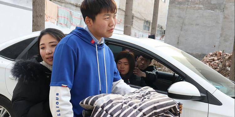 2005新澳正版免费大全和5人骑1辆电动车被罚与5人骑1辆电动车被罚多少钱