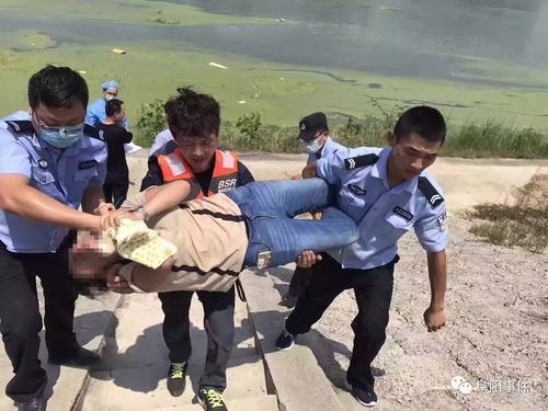 2025年天天开彩免费大全和带妻儿自杀独自逃生与妻子带着孩子跳河